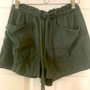High waist olive green shorts